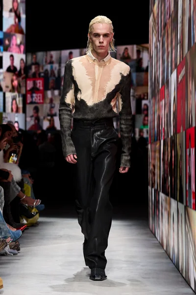 Look 9